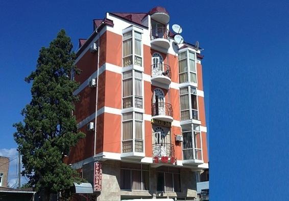 Edemi Hotel Kutaisi Exterior foto