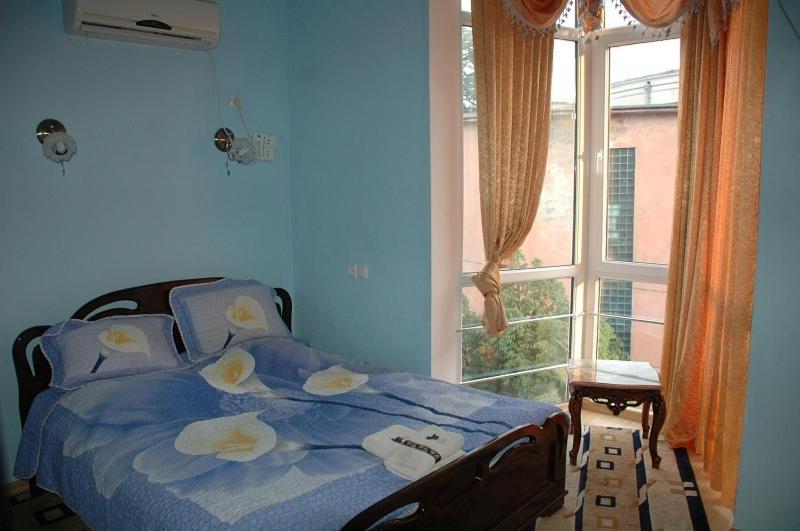 Edemi Hotel Kutaisi Cameră foto