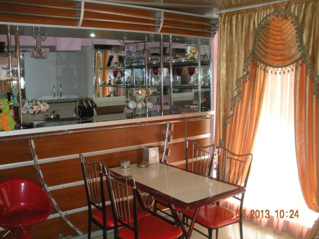 Edemi Hotel Kutaisi Cameră foto